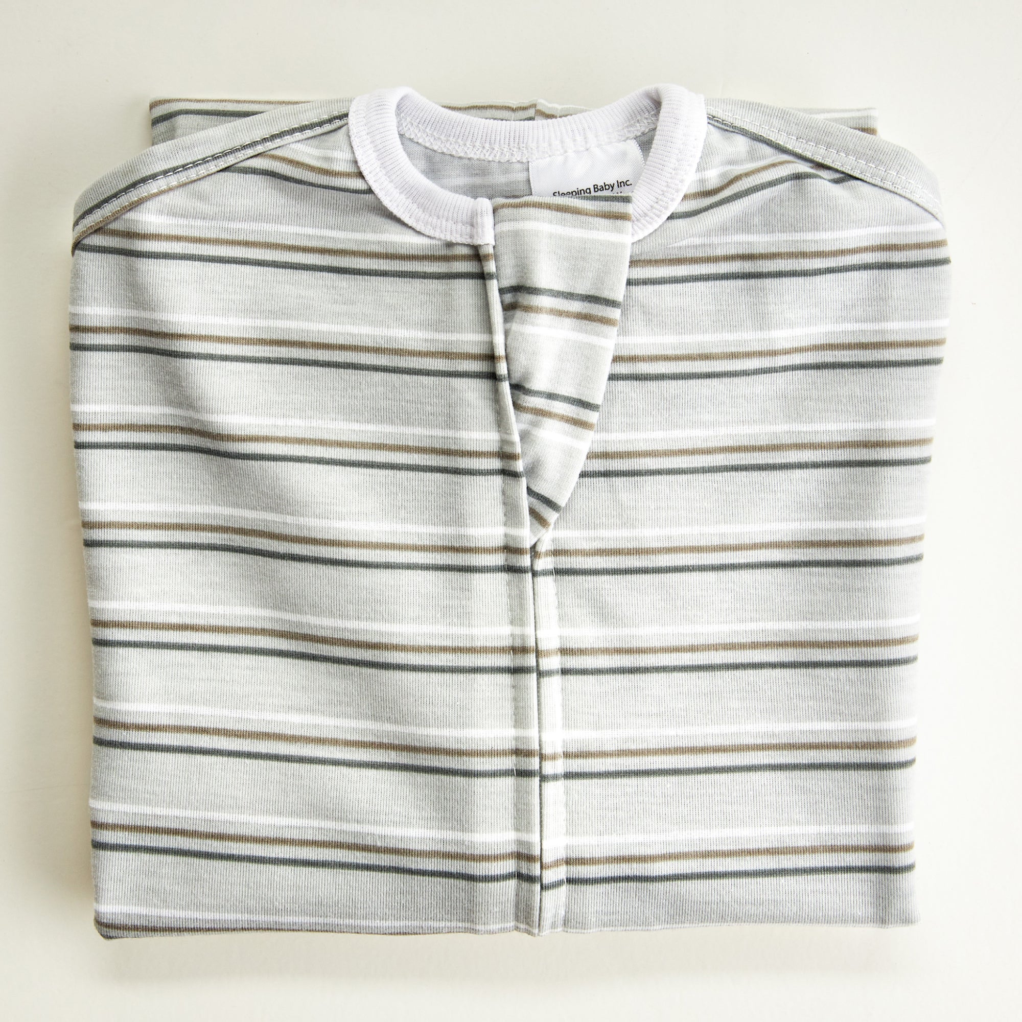 #pattern_grey-triple-stripe