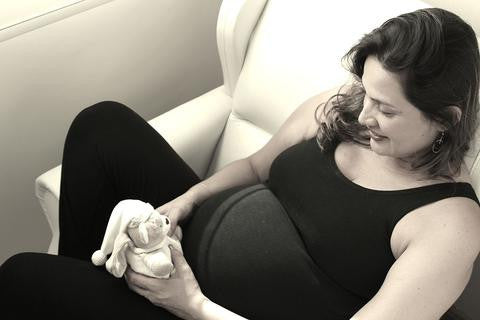 avoid stretch marks during pregnancy