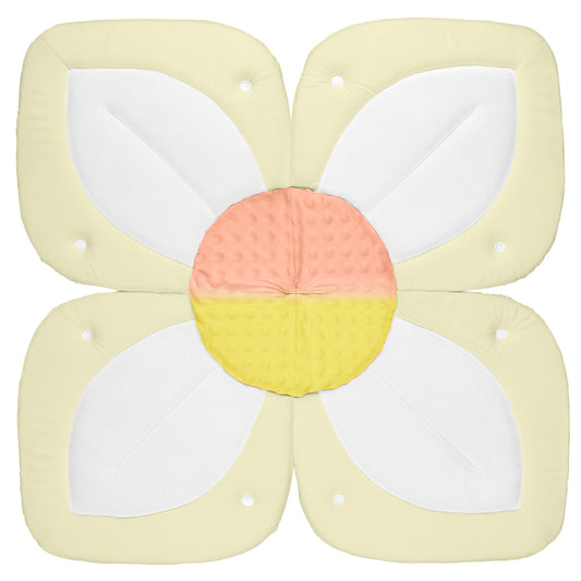 Flower-shaped sink bath for babies that changes colors when exposed to hot water 