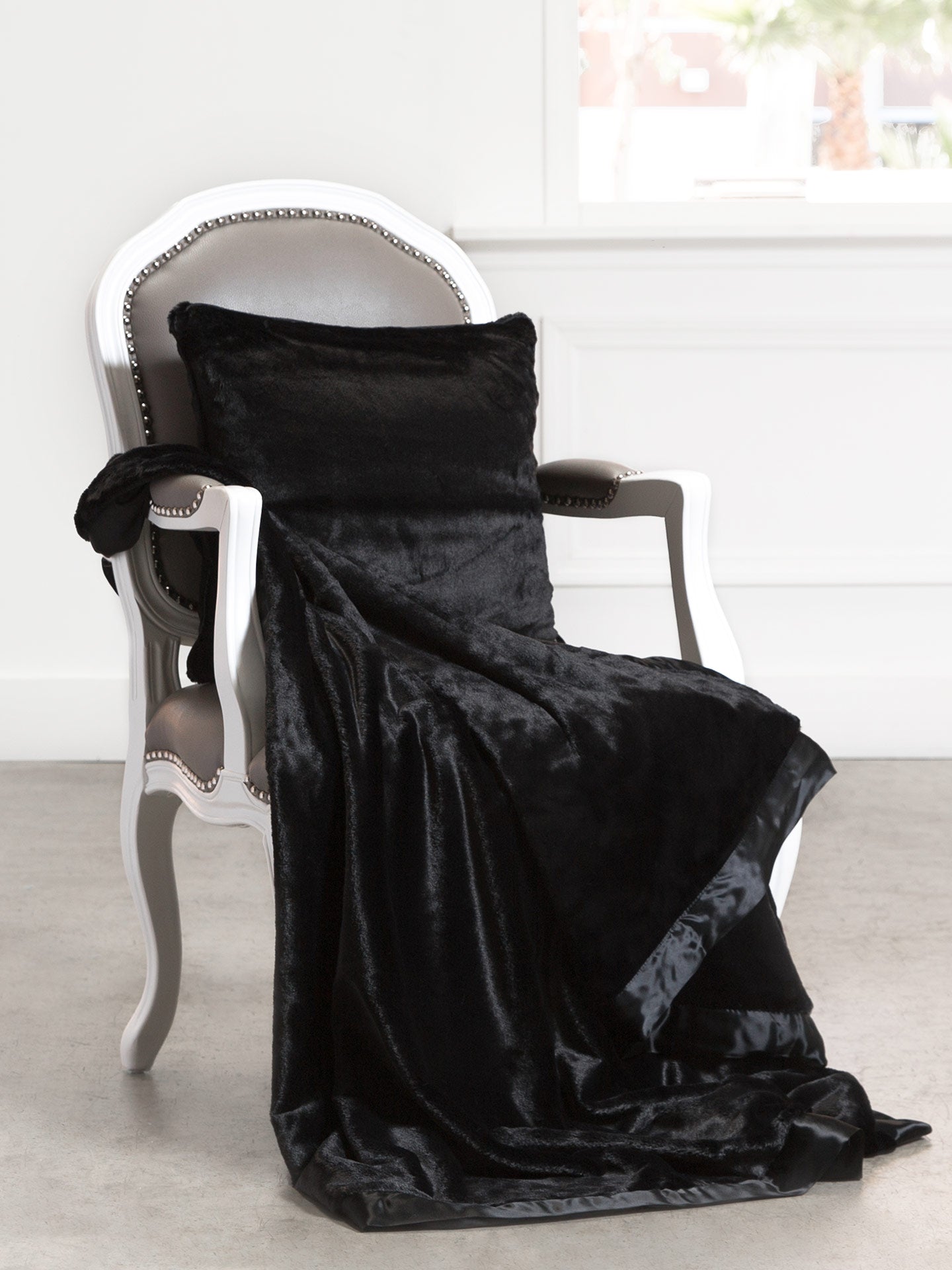 Little Giraffe Luxe™ Irresistibly Soft Luxury Throws (45" x 59")